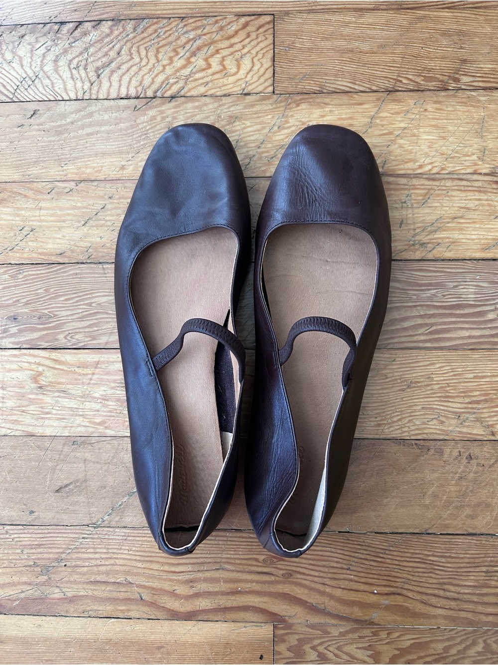 The Greta Madewell Flats in Coffee Bean - Picture 2 of 3